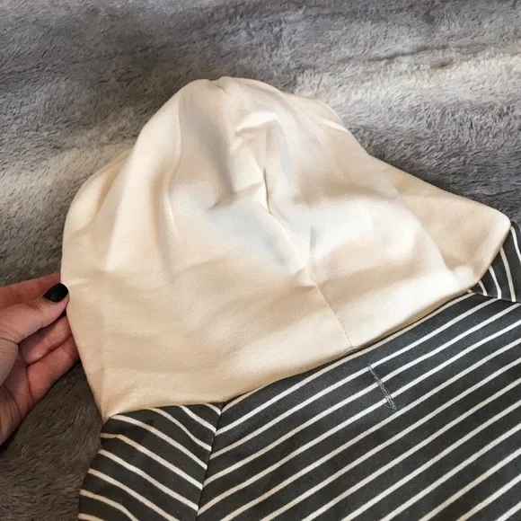 NWT Dog Hoodie - Picture 5 of 14